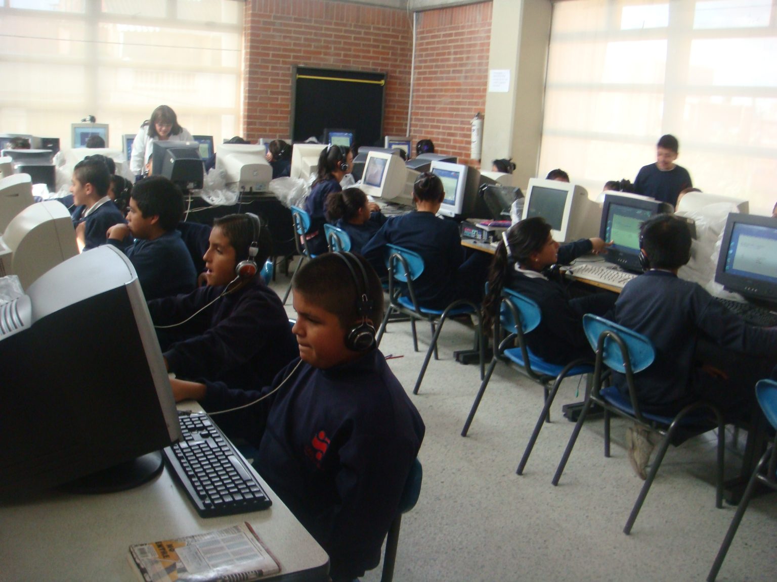 Administración de instituciones educativas
FENUR ha adquirido experiencia de más de veinte años, en desarrollo de sus programas y ha venido atendiendo integralmente población en situación de alto riego de vulnerabilidad administrando entre otros.